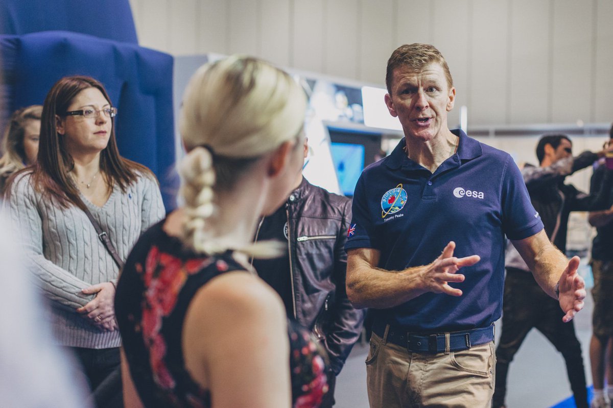 .<a href="/DiscoveryUK/">Discovery Channel UK</a> competition winners enjoying breakfast with <a href="/astro_timpeake/">Tim Peake</a>  this morning at the <a href="/esa/">European Space Agency</a> stand. Get your tickets now and get down to <a href="/ExCeLLondon/">Excel London</a>! bit.ly/2q3DIRG