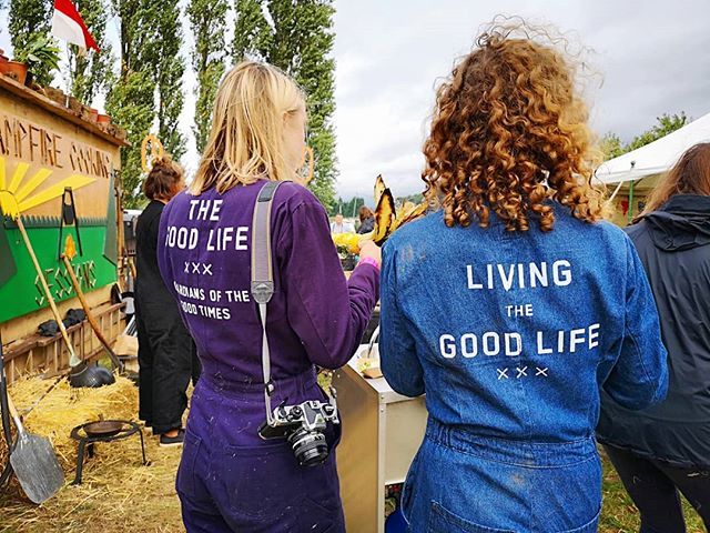 GrandioseDays's tweet photo. If there's one thing I wish I could have right now it's one of these @goodlifeexperience boiler suits... Seriously, I spent my entire weekend going googly-eyed over them😭😍. Where can I get one?!
--
#thelifestyleclub #goodlifeexperience #candidmoments… https://t.co/rTzJQiENbA https://t.co/ydIGMoj1Ti