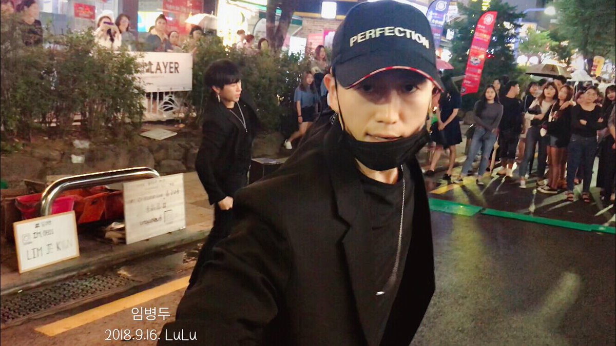 luluChelsea's tweet photo. #임병두
2018.9.16.Sunday #busking
Team:#allplayer
#allplayercrew #korea #dancer
#弘大公演 #hongdae #seoul
#任炳斗 #홍대 #버스킹
#photography #valokuvaus #fotografie
#fotografering #фотография #촬영
#laphotographie #fotografia
#การถ่ายภาพ #fotografija #lafotografia https://t.co/tLuarRerUn