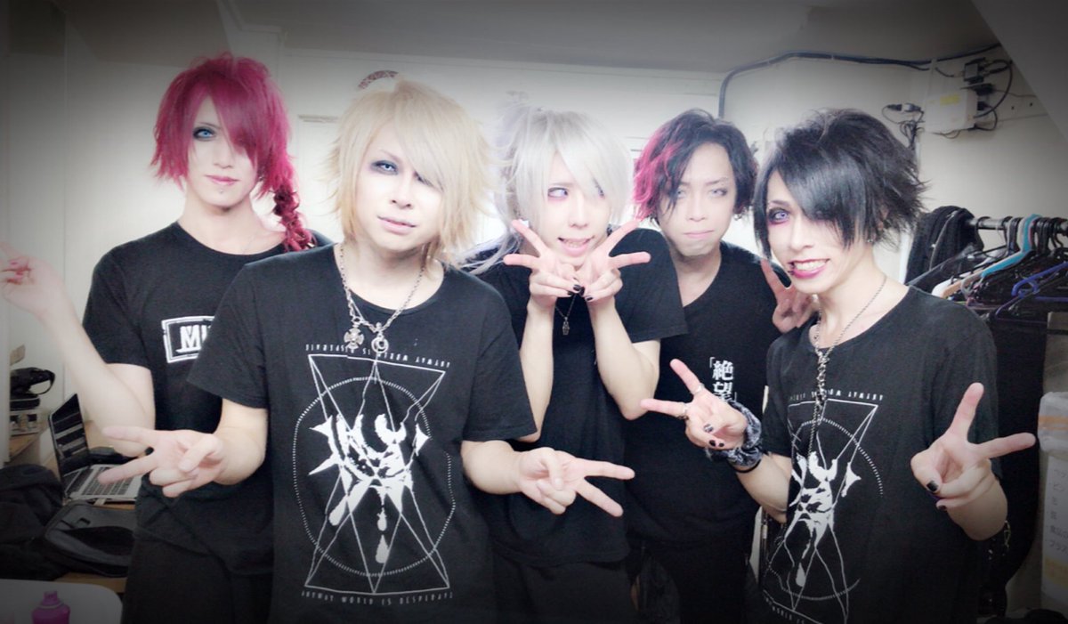 MIZTAVLA 氷龍 チェキ MIZTAVLA official (@MIZTAVLA) / X