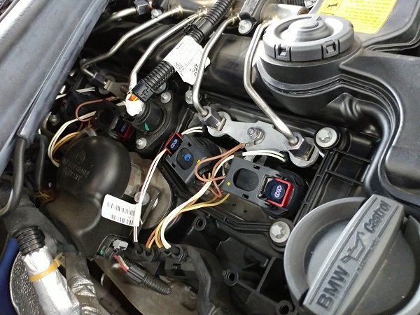 ASSIST_USSY's tweet photo. F30-320i MT車にオカダプロジェクツのプラズマダイレクト https://t.co/iDSbLFc81W  を装着・・・もちろんスパークプラグも番手を上げました～♪ #BMW #ASSIST #LAPTORR #F30 #F30_320 #プラズマダイレクト #6MT #JB4 #bootmod3 #bm3 #NITRON #QUANTUM #OKADAPROJECTS #オカダプロジェクツ https://t.co/Uv3exvwVIW