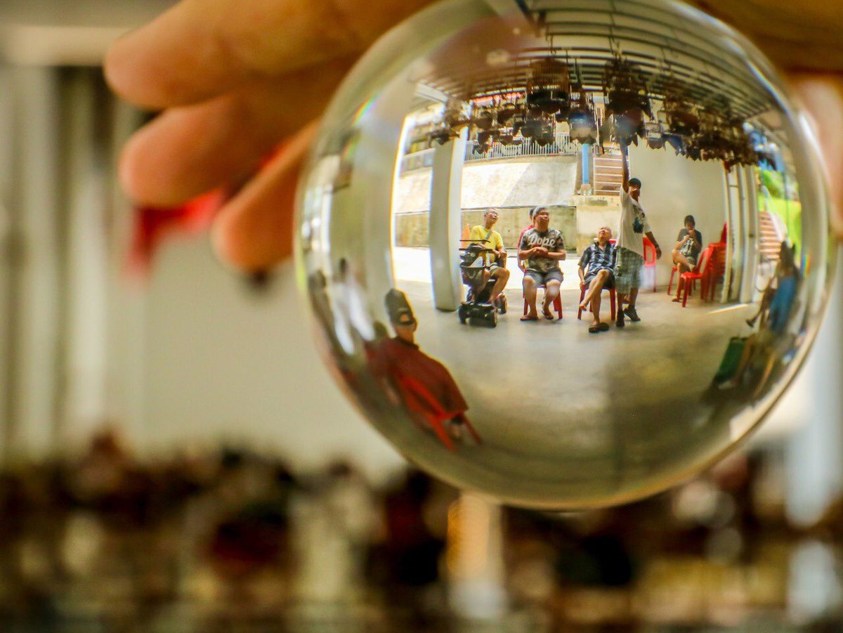mindefsg's tweet image. A “lucky shot” for photo enthusiast Ahmad Iskandar turned out to be the winning capture of this year’s #WeAreTotalDefence Photo Challenge: a rain-puddle reflection of #Singapore&apos;s community spirit. 
More on the top 3 winning entries: mindef.sg/tdphoto18
