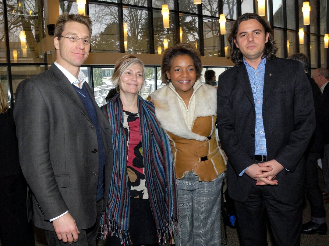 #tbt to 2008 <a href="/CCOVIBrockU/">Brock CCOVI</a> Expert's Tasting with then Governor General Her Excellency The Right Honourable Michäelle Jean and some serious looking Szabos....
<a href="/johnszabo/">John Szabo</a> <a href="/zoltanszabo/">Zoltan Szabo</a>