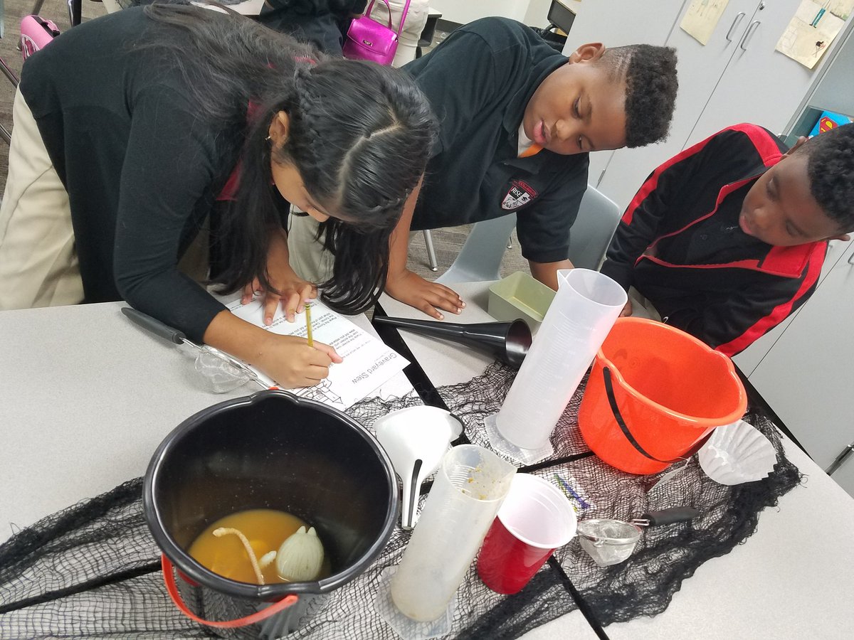CindyGarrett20's tweet photo. @CHISDCP "Graveyard Stew" in full swing! Scholars are having fab fun with separating mixtures today! @MrsDailey15 @MrsFHillchcp #crosscurricularactivity https://t.co/X3QBNlmU3h