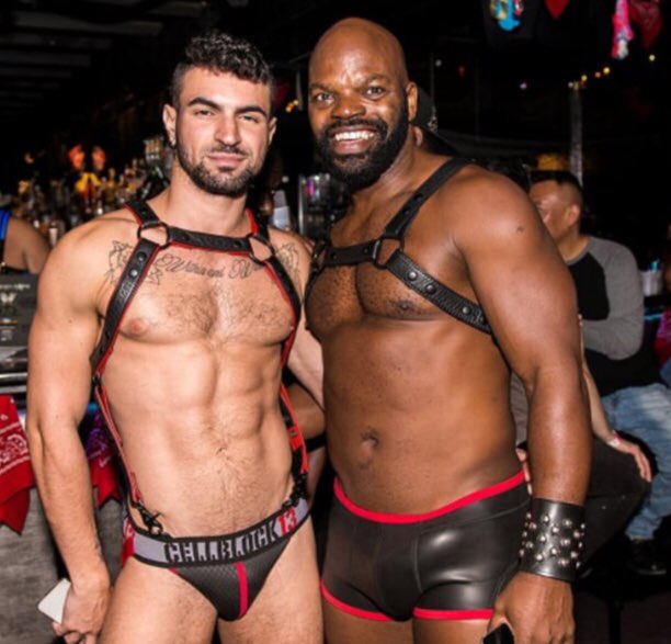 The perfect match @CutlerX & @iangreenexxx . One of the greatest tops with one of the greatest bottoms ....🏳️🌈
💣💣💢.....💥💥💥💥💥💥