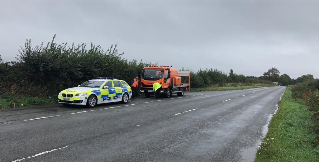 Water tanker broke down in middle of a very busy junction on the A5 today. Our 63 plate BMW with 200000+ miles on it effortlessly towed it to a safe location to await recovery. The driver was extremely pleased & grateful of our assistance. #righttoolsforthejob #roadspolicing 👍🏻