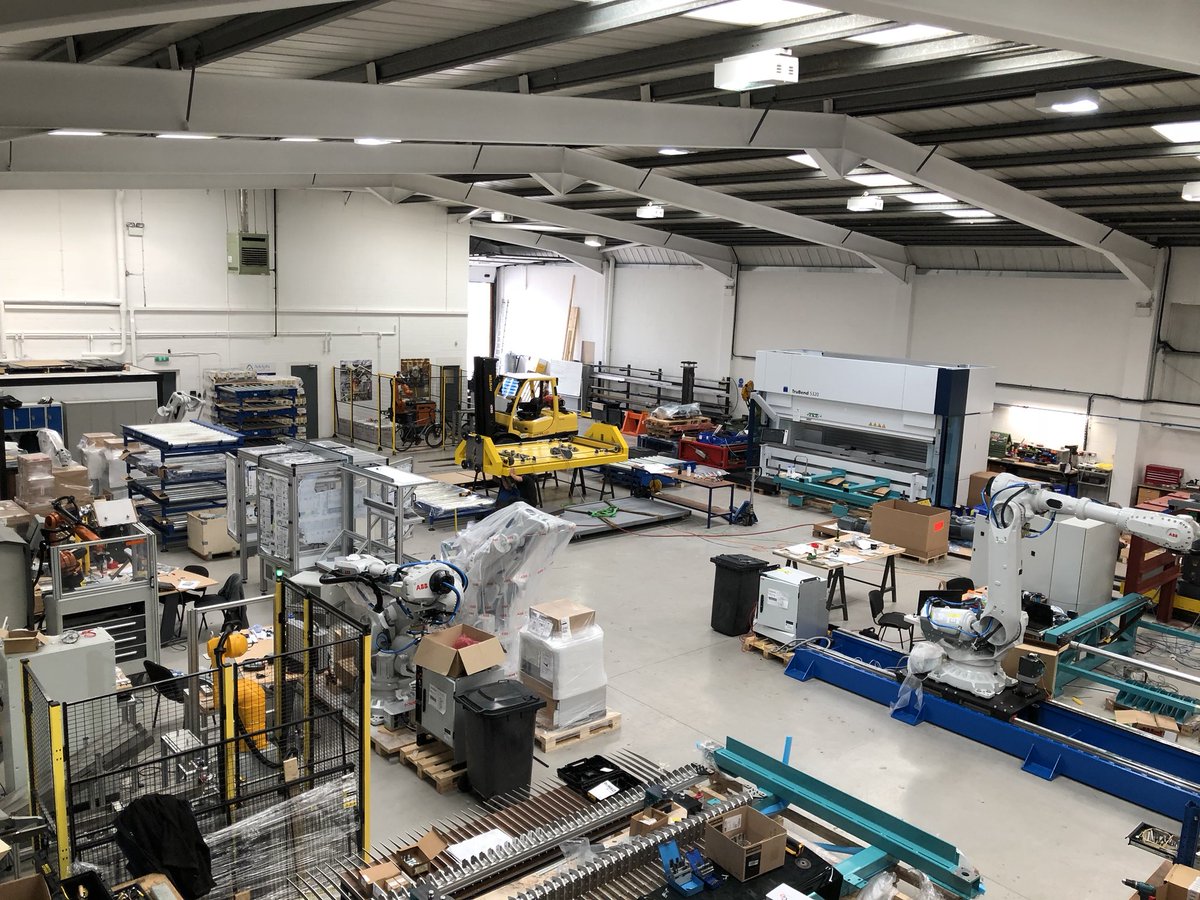 Adelphi_Auto's tweet image. An EXTREMELY busy workshop here at Adelphi Automation! Which robots can you spot in our workshop? #Adelphi #adelphiautomation #robots #robotics #software #softwareengineers #abb #abbrobotics #kuka #kukarobotics #staubli #staublirobotics