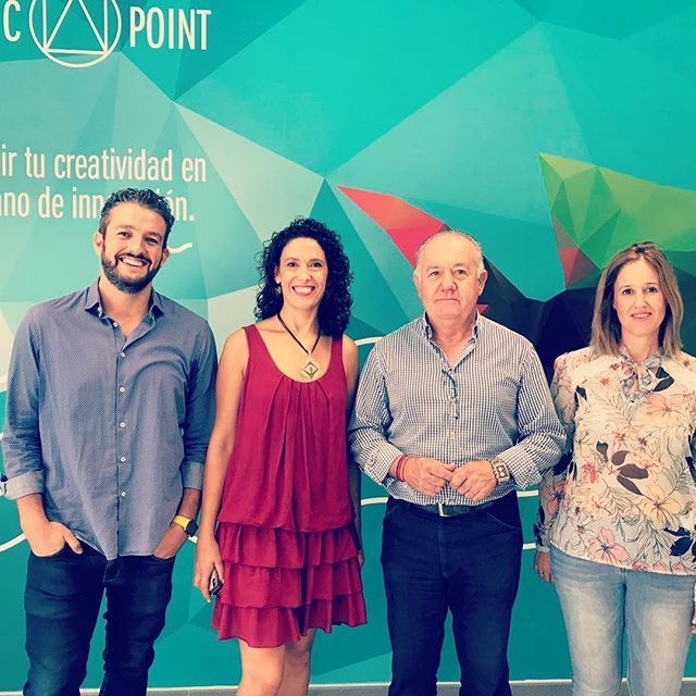 Hoy rueda de prensa en <a href="/hubitatmutxamel/">HUBITAT Mutxamel</a>. El próximo mes de octubre comenzamos como gestores de este espacio de trabajo colaborativo público que va a luchar por ocupar un lugar entre los ecosistemas de emprendedores más innovadores de nuestra tierra. Quer… ift.tt/2PRNCAC