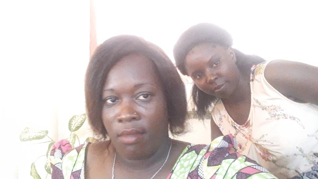 NgbaleoG's tweet photo. #centrafrique: jour 3 aujourd'hui des femmes de média de s'outiller  sur l'usage et l'importance des médias sociaux. Journée consacrée aux travaux pratiques avec @fridolinngoulou #RCA236 https://t.co/xSaUud55C3