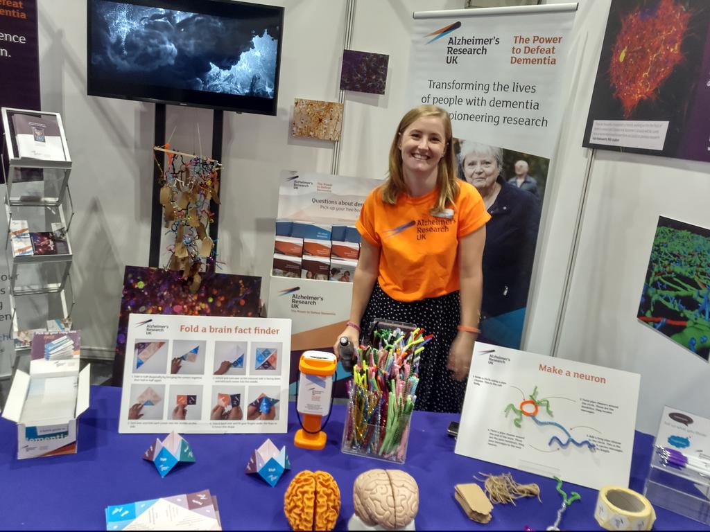 MPlotczyk's tweet photo. Catching up with @KatyLStubbs #pint17 - Make sure to check out @ARUKnews awesome booth to find out all about human brain and the effect of degenerative diseases #NSLive https://t.co/SmQapJfhTJ