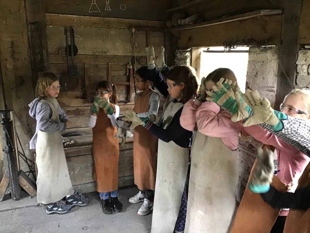 TH Junior School tweet media