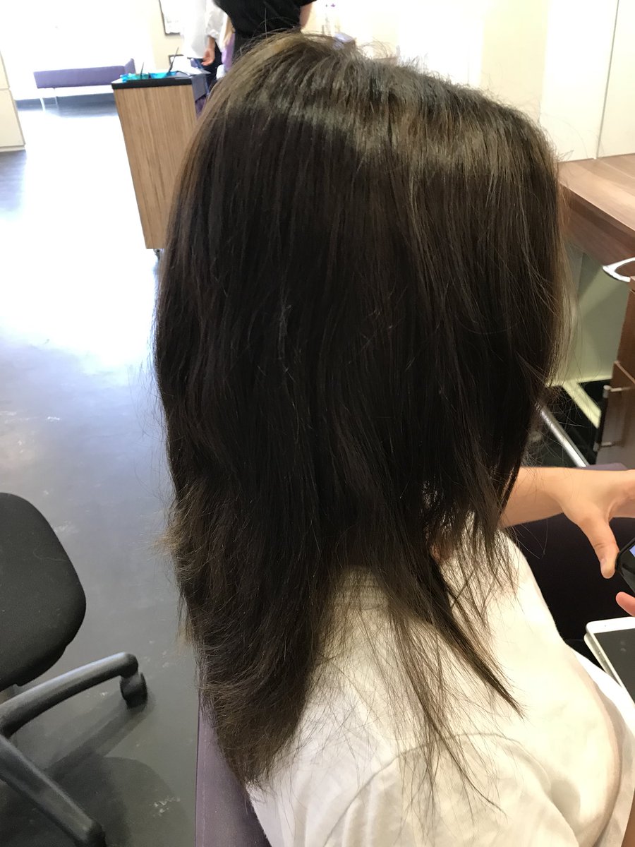 tootyfruitti's tweet photo. Transformation Thursday.. Harriet was bored with  her mid length hair so I put in some lovely extensions.. what a difference.. #longhair #hairextensions https://t.co/guz4vc5Tvc