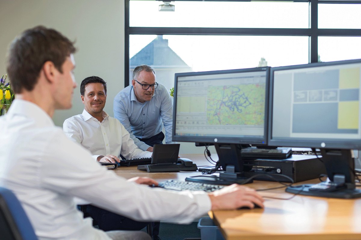 Word jij onze nieuwe Project Engineer? Kijk voor meer informatie op schotpoort.nl/vacatures 
#transport #logistiek #koeriersdiensten #vacatures