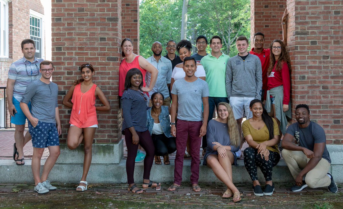 CASEAdvance's tweet photo. Know a brilliant student or recent graduate interested in launching a career in advancement? Pass this along: our #internship and residency/trainee programs are accepting applications. https://t.co/2mVELA5P45 #fundraising #highered #edjob #philanthropy #caseinterns https://t.co/0DQGaNo67Y