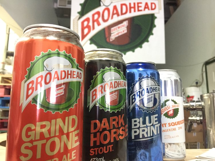 howyoubrewing's tweet photo. A new How You Brewing? post is up, spotlighting @BroadheadBeer and how they are "engineering" great beer. Make sure to check it out: https://t.co/aVBtY9i0Wu #Beer #Craftbeer #OntarioBeer #Thestoriesofbeer #Ottawa https://t.co/6efswbe1su