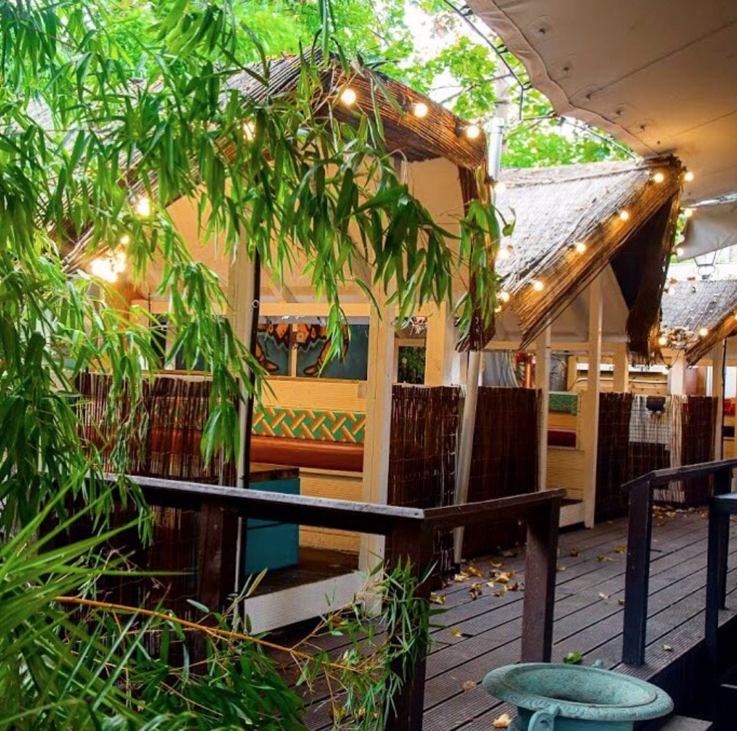 IntentProd's tweet image. Did you know that it's #YoungsBrewery's 187th birthday today! To celebrate, participating @YoungsPubs are giving away a a free pint. Enjoy your free pint and celebrations under one of our #stretchtents. @thevicsurbiton @HopeAndAnchorSW @TheWoodHousePub #mytent