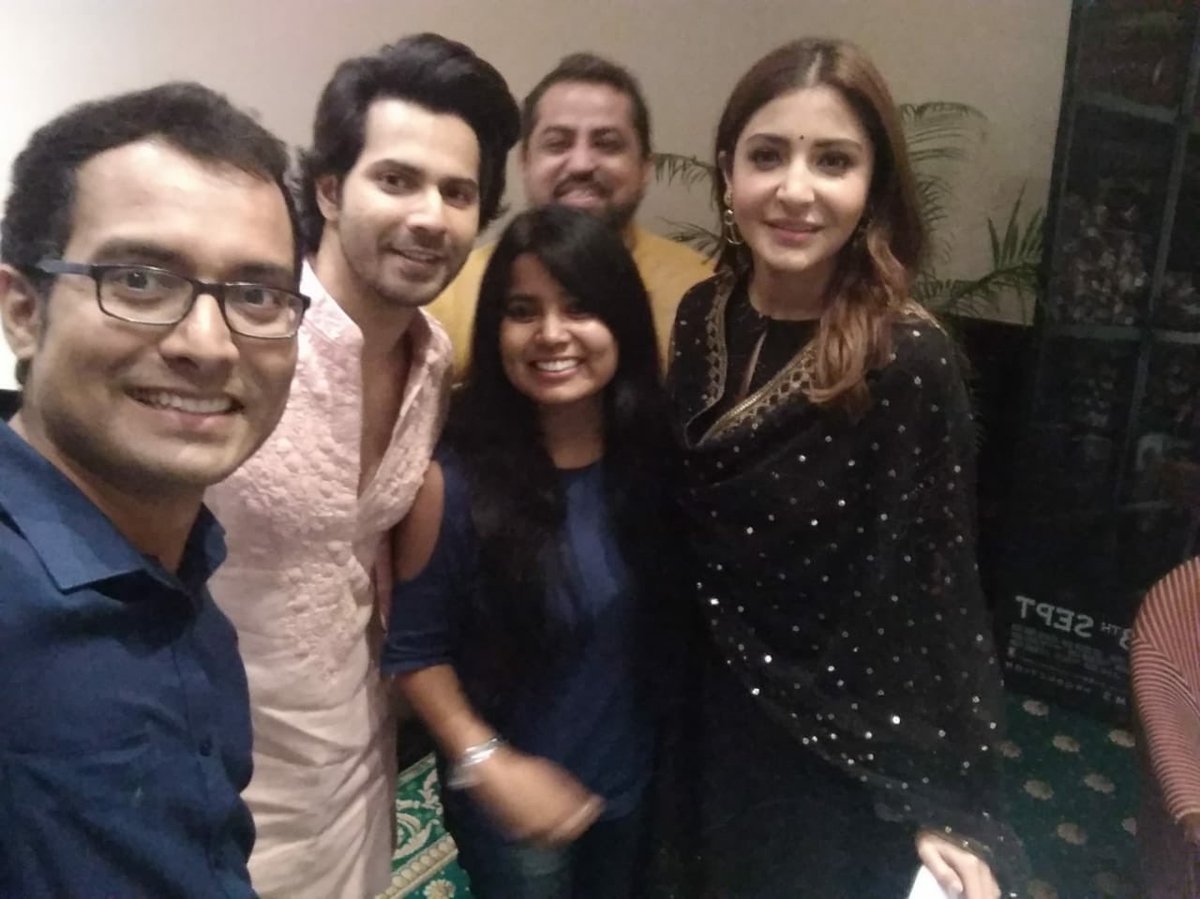 927bigfmchd's tweet photo. All the best @AnushkaSharma , #varundhawan for #SuiDhaaga! @927BIGFM https://t.co/42FHMhCnrG