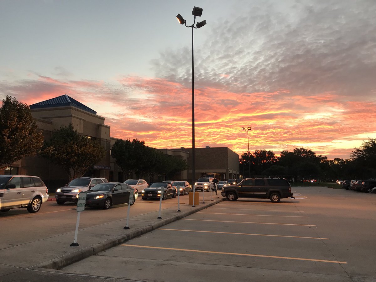 It’s a beautiful day at Taylor High School! Make it a great one. #Taylorpride247