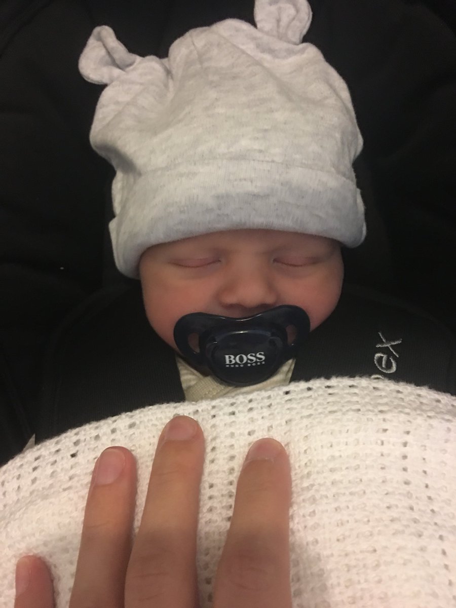 MKaela__'s tweet photo. It’s Ezra Zachariah’s due date today but he graced us with an early presence 16/09/18 at 7:00am weighing a tiny 6lbs 8oz. https://t.co/iGeCsm9z0V