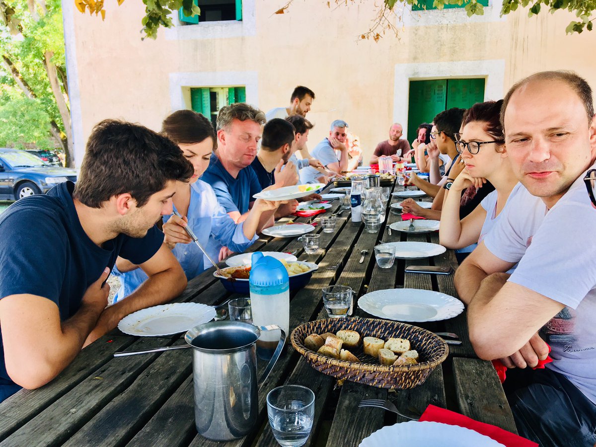 PrésidenteREMPART (@mgpagelbrousse) on Twitter photo Un projet collectif @ErasmusPlusProj ce sont des ateliers, des visites et la convivialité (gasconne avec @Assoadichats) @REMPART_asso Un projet collectif @ErasmusPlusProj ce sont des ateliers, des visites et la convivialité (gasconne avec @Assoadichats) @REMPART_asso