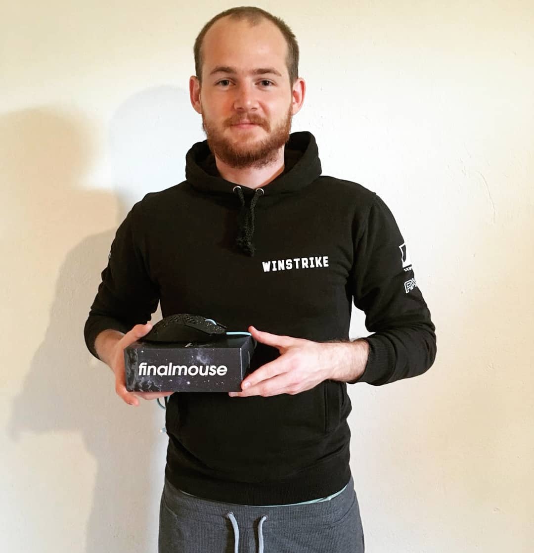 Luuu_90_'s tweet image. To celebrate my #FallSkirmish invitation I will GIVE AWAY the new Ultralight Phantom #Finalmouse

#RT this tweet
#Follow @Luuu_90_ 

Ends 10/10/2018