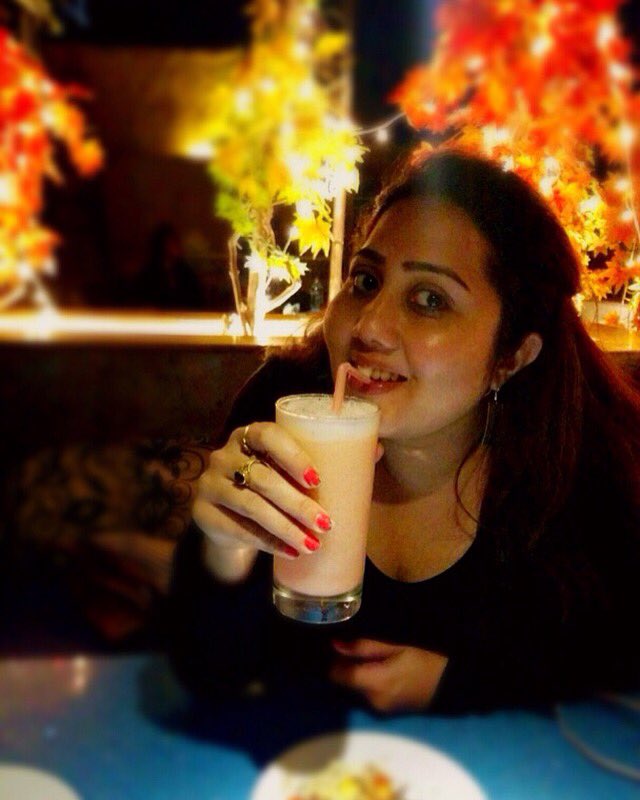 MajlisLaw's tweet photo. Single in September. Rushana Khan 34 yrs. An application developer. True loves - traveling books Paani Puri (like every Mumbaikar!) mother of two cats who she adores!
She is Single. Not alone. https://t.co/2MQAVIMlJW
#HappilyUnmarried #SingleSeptember #SingleNotAlone #Single https://t.co/FLQU2CpEEW