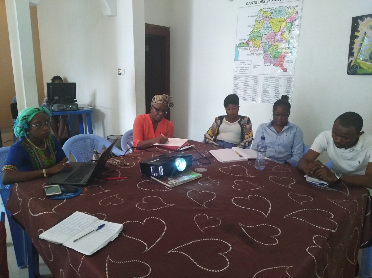 AFIA MAMA RDC (@afiamama) on Twitter photo Visite d'évaluation par Mme AFIA MAKUTA de #MSI dans nos bureaux ce jeudi 20 septembre 2018. Présentation de la stratégie de communication communautaire par Mme <a href="/annytenga/">ANNY T. MODI</a>. <a href="/KohoLaurette/">Koho Lodi Laurette</a> <a href="/LaurainceBonga/">LaurainceBonga</a> <a href="/ZMuleka/">Maître MULEKA</a> <a href="/JessyKabongo/">Kabongo Jessy</a> <a href="/ztrici/">Patricia mupanga</a> <a href="/NgwadiL/">Nguadi Laetitia</a> @FemmesLeadeRdc <a href="/RienSlesFemmes/">Rien sans les Femmes</a> Visite d'évaluation par Mme AFIA MAKUTA de #MSI dans nos bureaux ce jeudi 20 septembre 2018. Présentation de la stratégie de communication communautaire par Mme <a href="/annytenga/">ANNY T. MODI</a>. <a href="/KohoLaurette/">Koho Lodi Laurette</a> <a href="/LaurainceBonga/">LaurainceBonga</a> <a href="/ZMuleka/">Maître MULEKA</a> <a href="/JessyKabongo/">Kabongo Jessy</a> <a href="/ztrici/">Patricia mupanga</a> <a href="/NgwadiL/">Nguadi Laetitia</a> @FemmesLeadeRdc <a href="/RienSlesFemmes/">Rien sans les Femmes</a>
