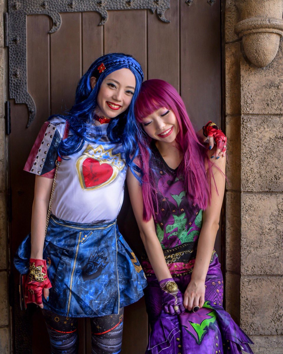 Cocochan V Tvittere We Can Meet In The Space Between Mal And Evie From Descendants2 Photo By Dreamtheworld Dハロ仮装 ディセンダント マル仮装