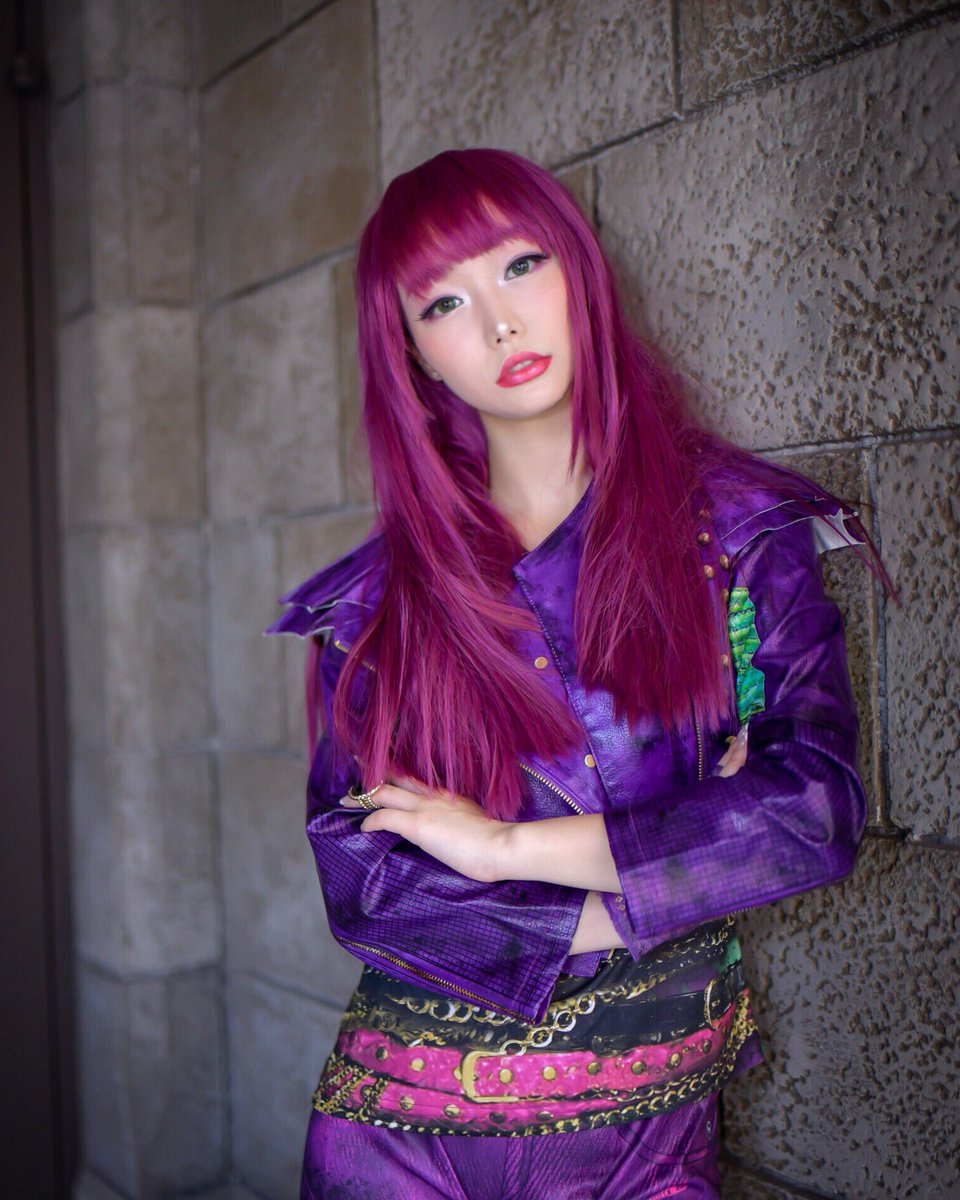 Cocochan We Can Meet In The Space Between Mal And Evie From Descendants2 Photo By Dreamtheworld Dハロ仮装 ディセンダント マル仮装