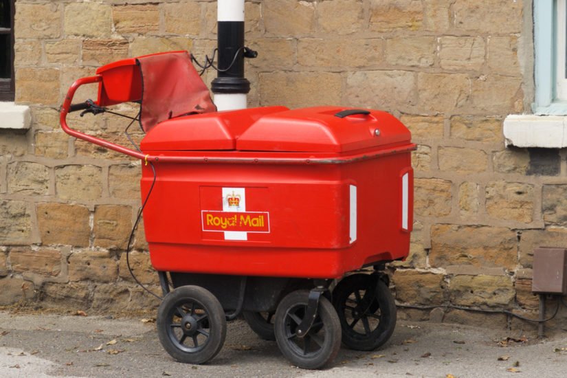 Online shopping in the UK has risen by 9% year on year, according to a new report from Royal Mail of interest to #retail #business #Dacorum To read more, go to: ow.ly/ng1p50iKnl7