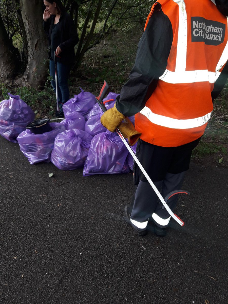 CraigCooperNFRS's tweet photo. I was out in #Bestwood yesterday alongside @BestwoodCops @nottmcityhomes #NottmCityCouncil & The local #Church supporting @nottspolice with #KnifeAmnesty week. If you know anyone who wants to hand a weapon in then visit @nottsfire #CarltonFS #CreatingSaferCommunities #DoYourBit https://t.co/wblUasJPOw