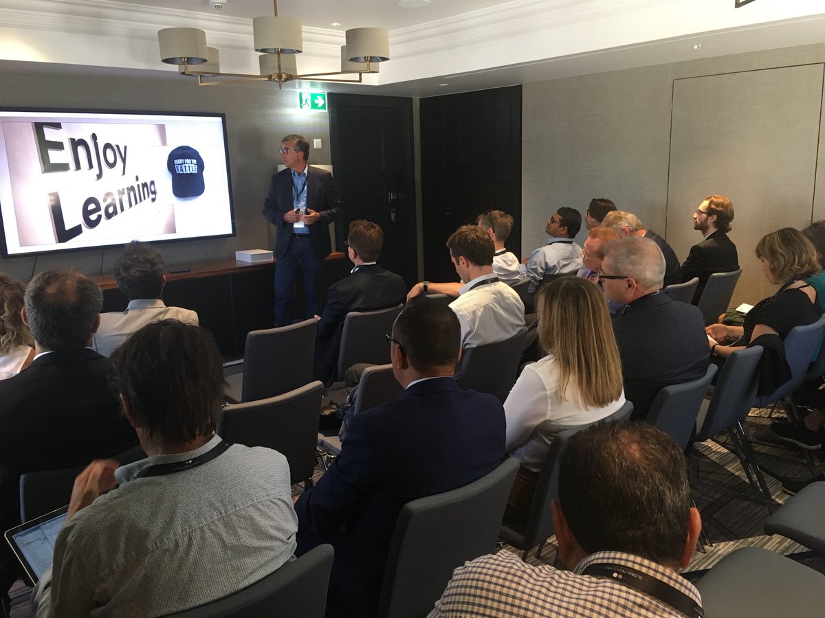 1st session of the #EdTech / #HRTech Arena at the #GlobalTechSummit was rich, the second promise to be even more. Room is full, thanks to our awesome speakers Pierre Dillembourg, Jean-Marc Tassetto, Laetitia Kulak and Frédéric Dreyer. Cc <a href="/Alpict/">Alp ICT</a>