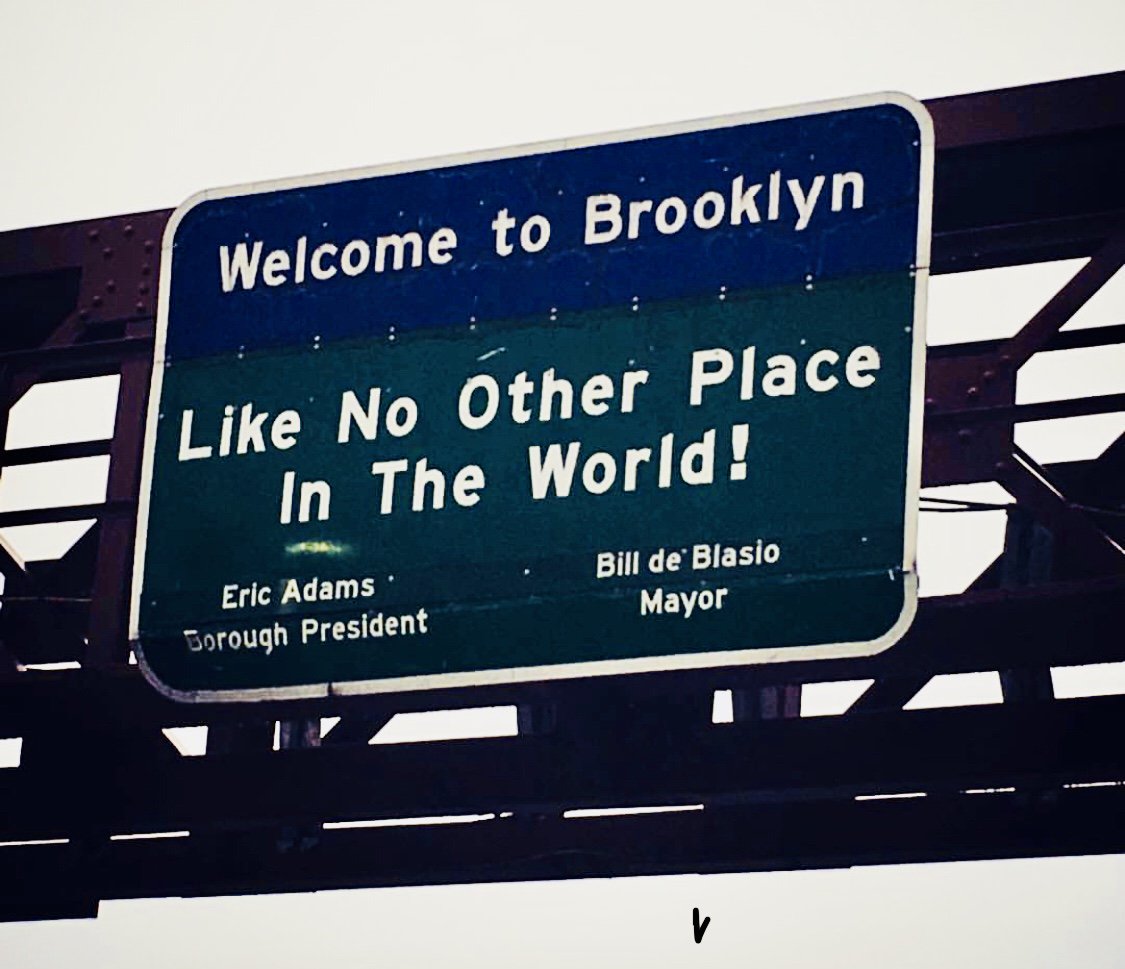 JoeCampo6's tweet photo. A great place to set up shop, especially the #film #business #Filmmaker #Brooklyn #films #documentary #grassrootsfilms #GREENPOINT #moviesinthemaking #locationlocationlocation #outcasts #Catholic #Jesus https://t.co/H79lU75ta9