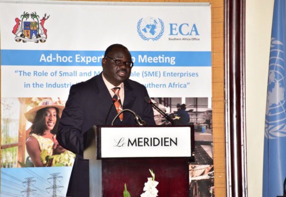 ECA_OFFICIAL's tweet photo. #SaidAdejumobi - « La CEA continuera d’oeuvrer avec la SADC pr promouvoir la #transformationstructurelle en #Afrique, #industrialisation & #secteurprivé #développement.
Sans les #PME, il ne peut y avoir de développement ou de transformation structurelle ds la région ».@SADC_News https://t.co/fsKcwWP0Nc