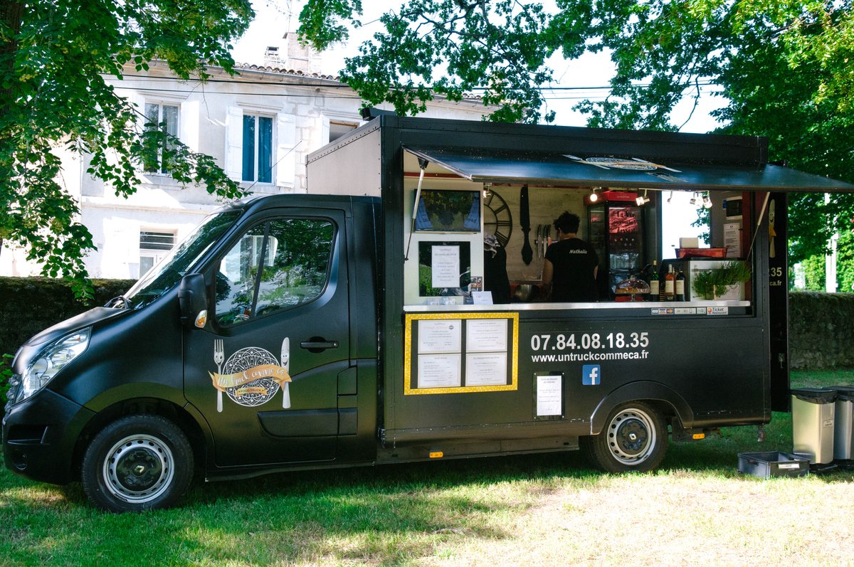 BxFoodTruckFest's tweet photo. J-8 // Dans un peu plus d'une semaine #UnTruckCommeÇa vous donne rendez-vous à l'Hippodrome de #Bordeaux pour vous proposer une fois de plus une #cuisine de #gourmet 😋 A bientôt 😎
#BDXFTF #FoodTruck #Festival #Event #Summer https://t.co/IAcr88Mtfh