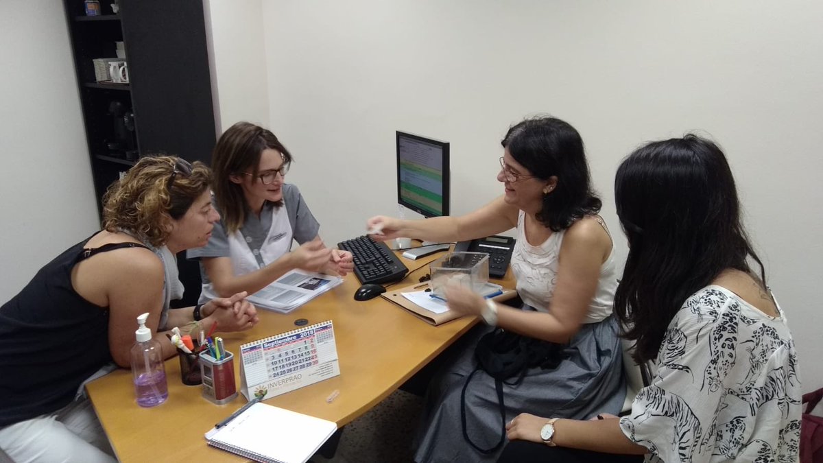 HealthLSR's tweet photo. El Proyecto #HealthLSR avanza y hoy ha tocado validar el diseño del segundo demostrativo con las enfermeras del servicio de cardiología de la @ClinicaNavarra @CTPPOCTEFA https://t.co/c05n66Tp6z