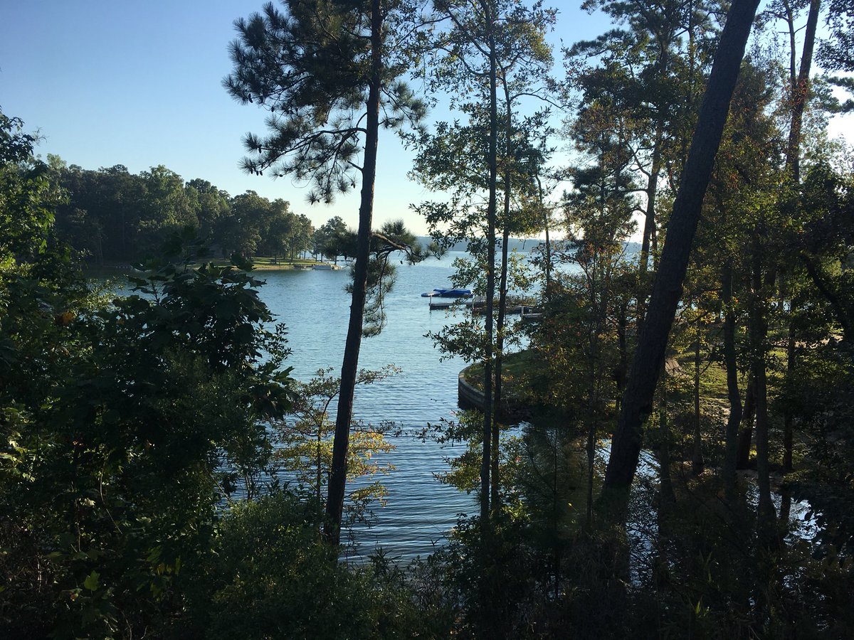 rodragland's tweet photo. Jackie Beeman and I are soaking up the info at the Instructional Partners Network workshop!  Gotta love the view! @jefcoed @jefcoedpd https://t.co/BCYVVGAcMz