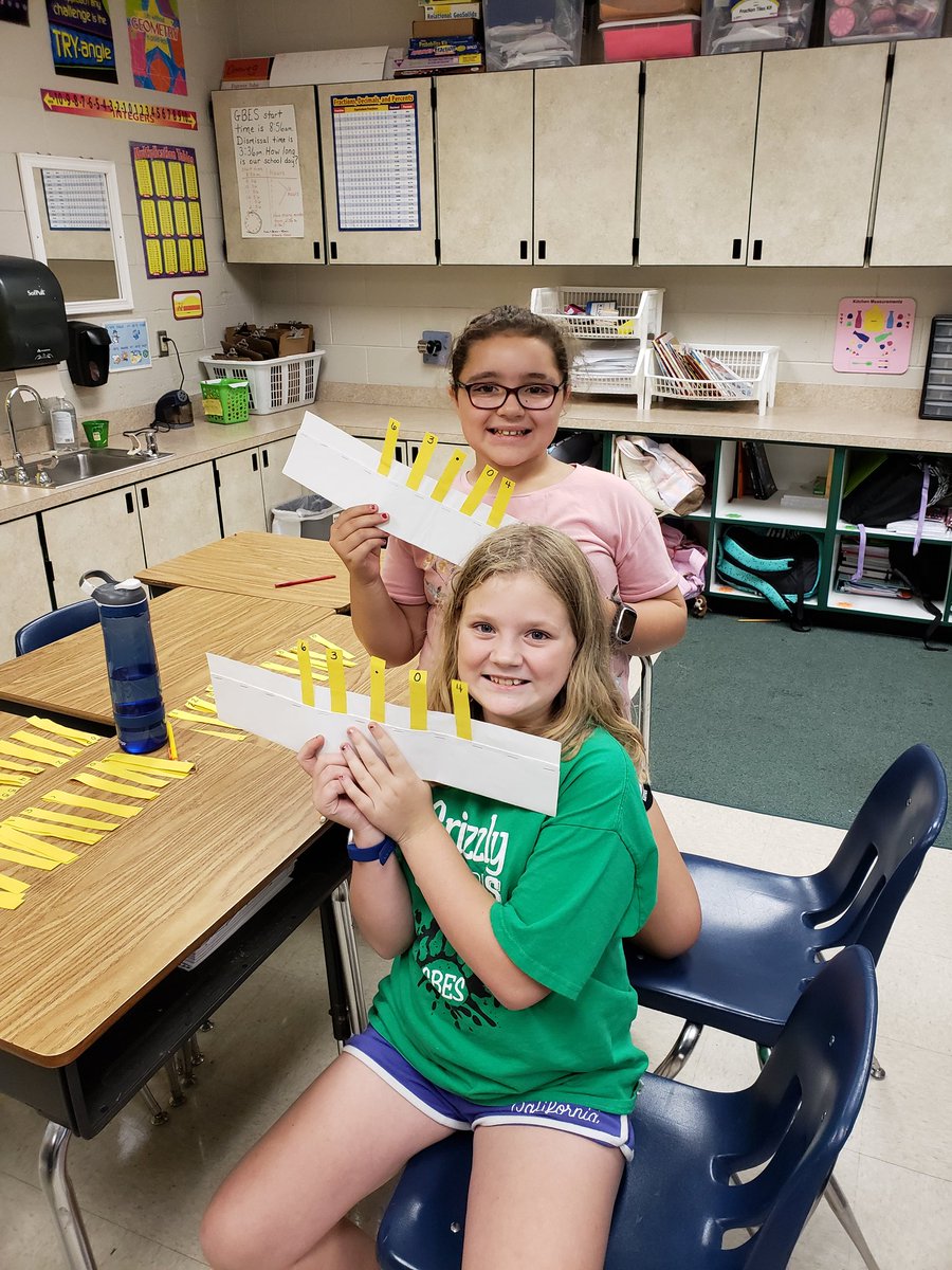LeahOmweg's tweet photo. GBES 5th Grade Decimal Madness @Lruffieux @gr8gbe https://t.co/jOVwptNdV7