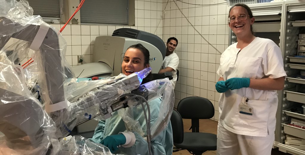 UroNoel's tweet photo. @aalborgrobotics what a unique training course in major operating like LRN, RAPN, Cavotomy repair. Witnessing Junior Trainees quickly adapt to MiS is encouraging for the future. We need this in the UK #urology #SurgicalTraining @SURG_UK @TUF_tweets @IntuitiveSurg @RCSnews https://t.co/6ha22JR9oG