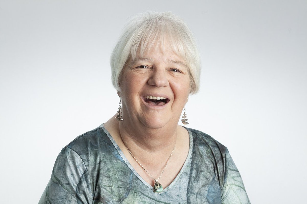 ChrisGosnell's tweet photo. Shower the love on Bonnie with her latest headshots!  LOVE the laughing portrait!  😍❤️🤩
#businessheadshots  #photovideoboss  #coloradosprings  #smallbusiness https://t.co/CKL9JXVeQr