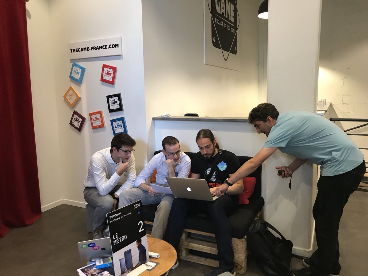 ClemenceLebron's tweet photo. Escape game à Paris #EscapeDev #ibm @IBMWatson #nodered @IBM_France challenges à résoudre en seulement 10 min ! #algo #javascript #ibmwatson @flocalvez @vperrin @fdescolpro @ylecleach https://t.co/r4SninMYMY