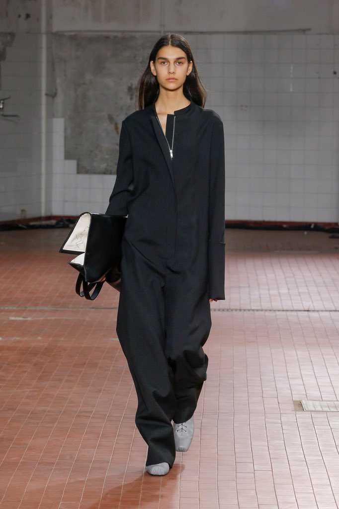 thestyledeskco's tweet image. #JilSander #MFW
