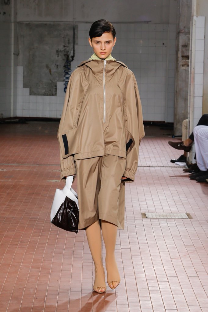 thestyledeskco's tweet image. #JilSander #MFW