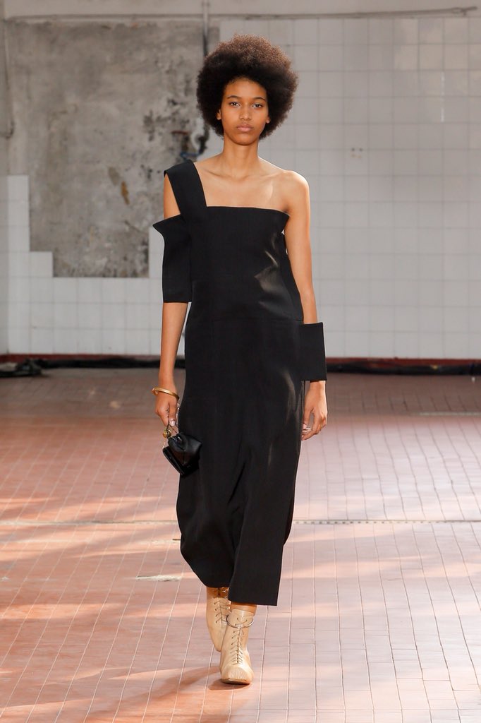 thestyledeskco's tweet image. #JilSander #MFW