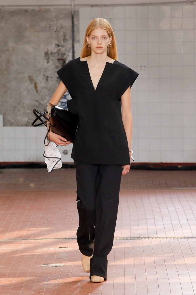 thestyledeskco's tweet image. #JilSander #MFW
