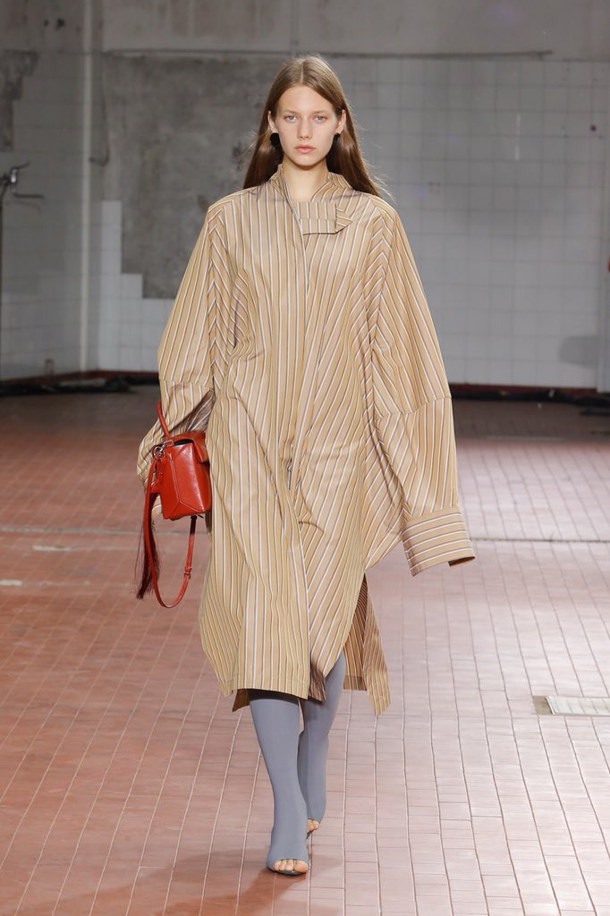 thestyledeskco's tweet image. #JilSander #MFW