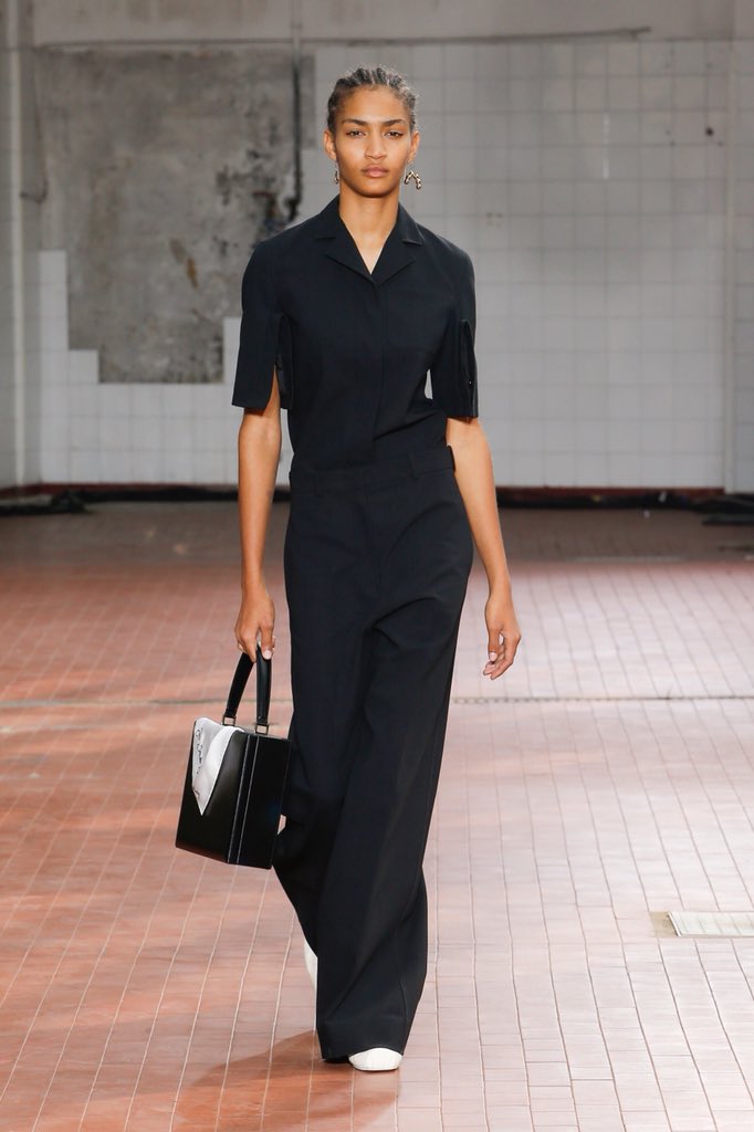 thestyledeskco's tweet image. #JilSander #MFW