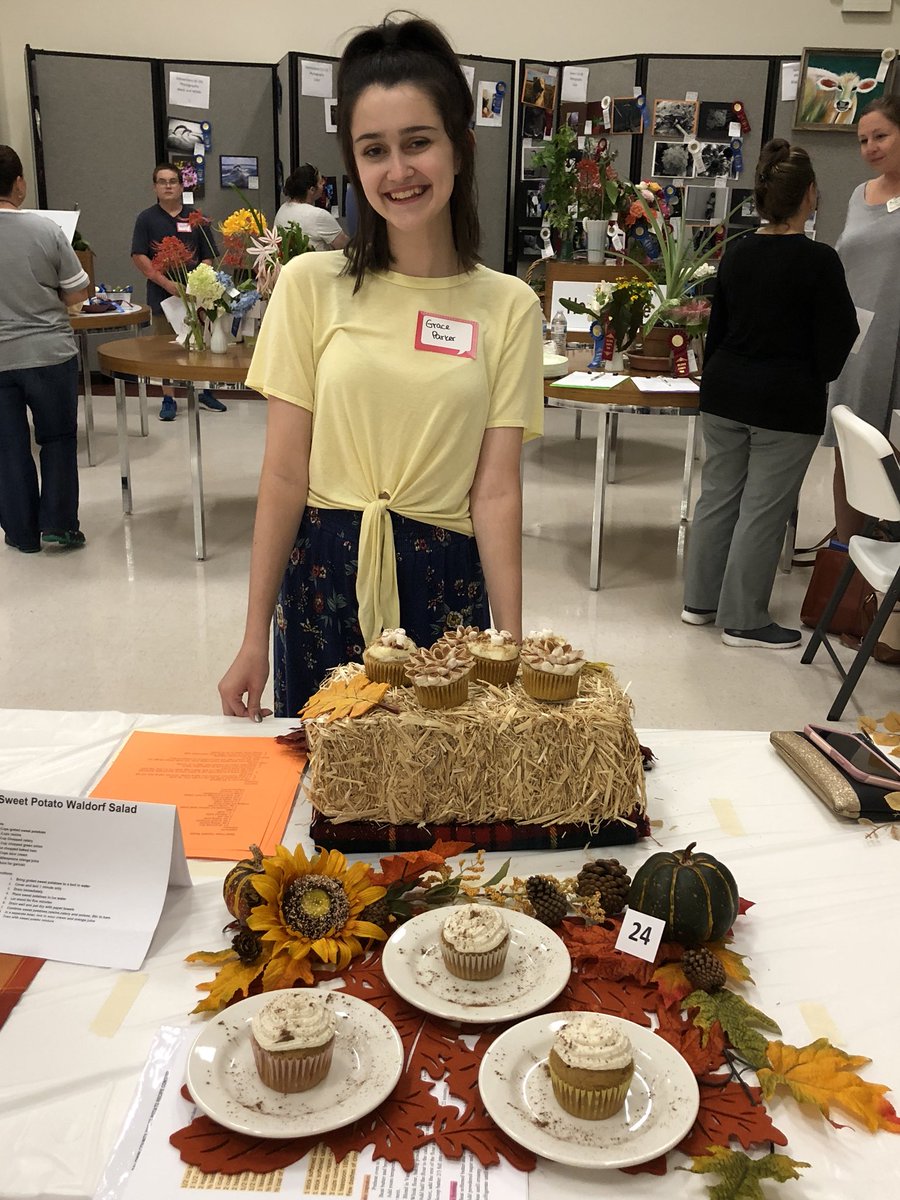 sfhs_fccla's tweet photo. So proud of Grace Parker representing SFHS at the Baldwin County Sweet Potato Cookoff #baldwinproud #toronation https://t.co/M65tTuvOB2