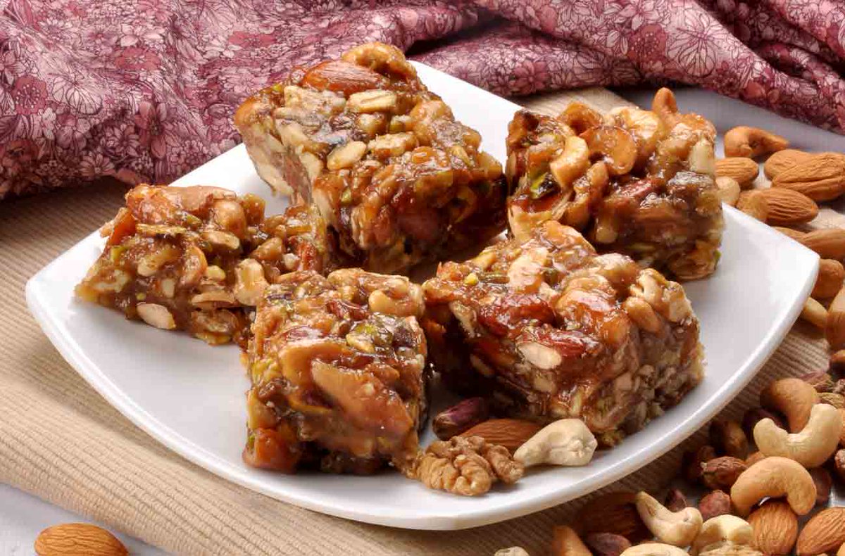 IndiaCanteen's tweet photo. Khoya #barfis are a delight to savour, because they have a rich milky #flavour and amazing texture. This particular #recipe is more #special & #healthy, because it also includes loads of #dryfruits and nuts. Complete #dessert #recipe video : https://t.co/gW4kFAQ46j #indiacanteen https://t.co/b5iRrVKotg