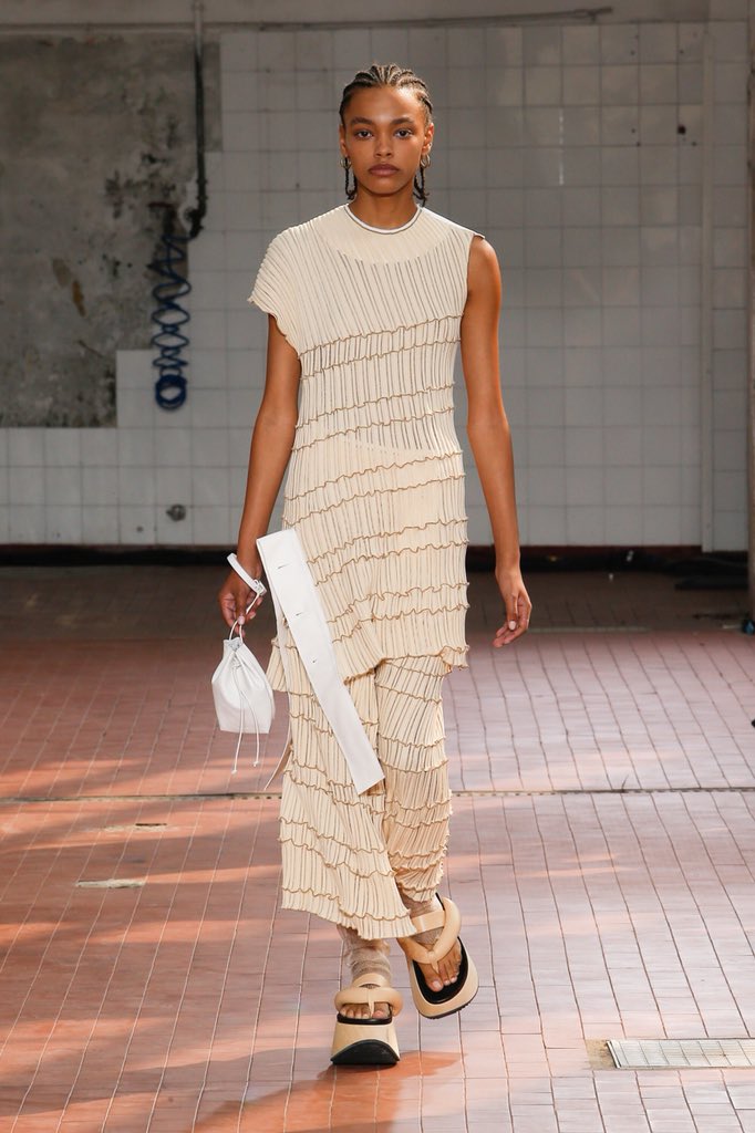 thestyledeskco's tweet image. #JilSander #MFW